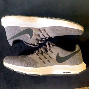 Nike Run Swift Sneaker-9